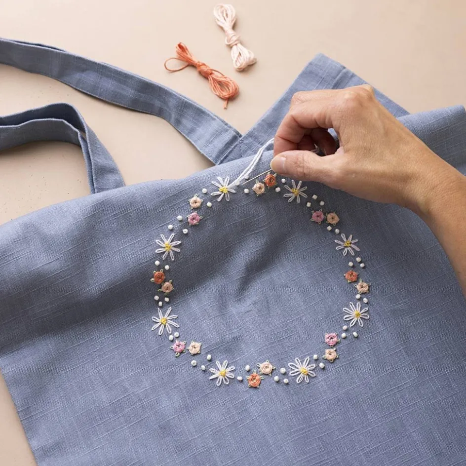 Creativ Company Craft Kit Embroidery| Embroidery And Needle Punch|Diy-Kits, Textiles And Yarn