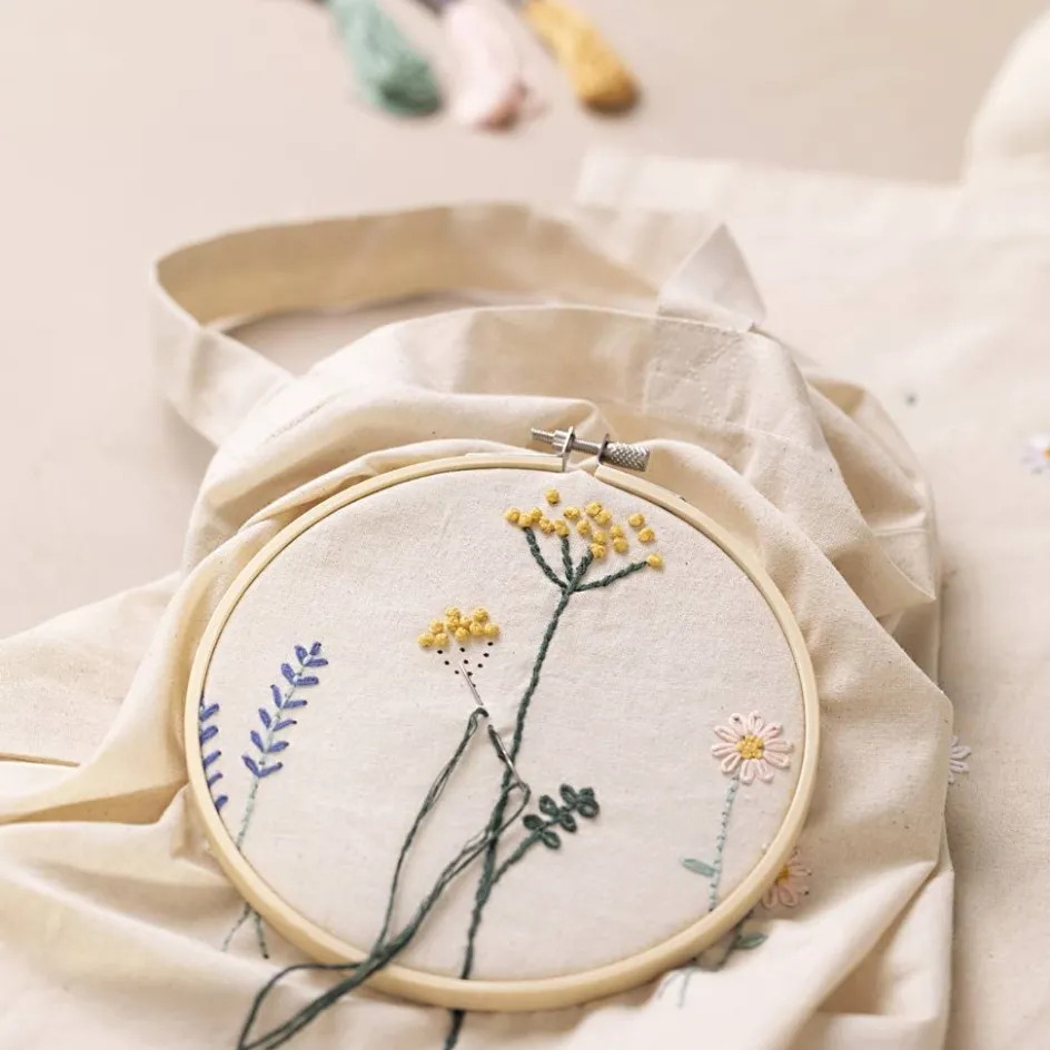 Creativ Company Starter Craft Kit Embroidery| Embroidery And Needle Punch|Diy-Kits, Textiles And Yarn
