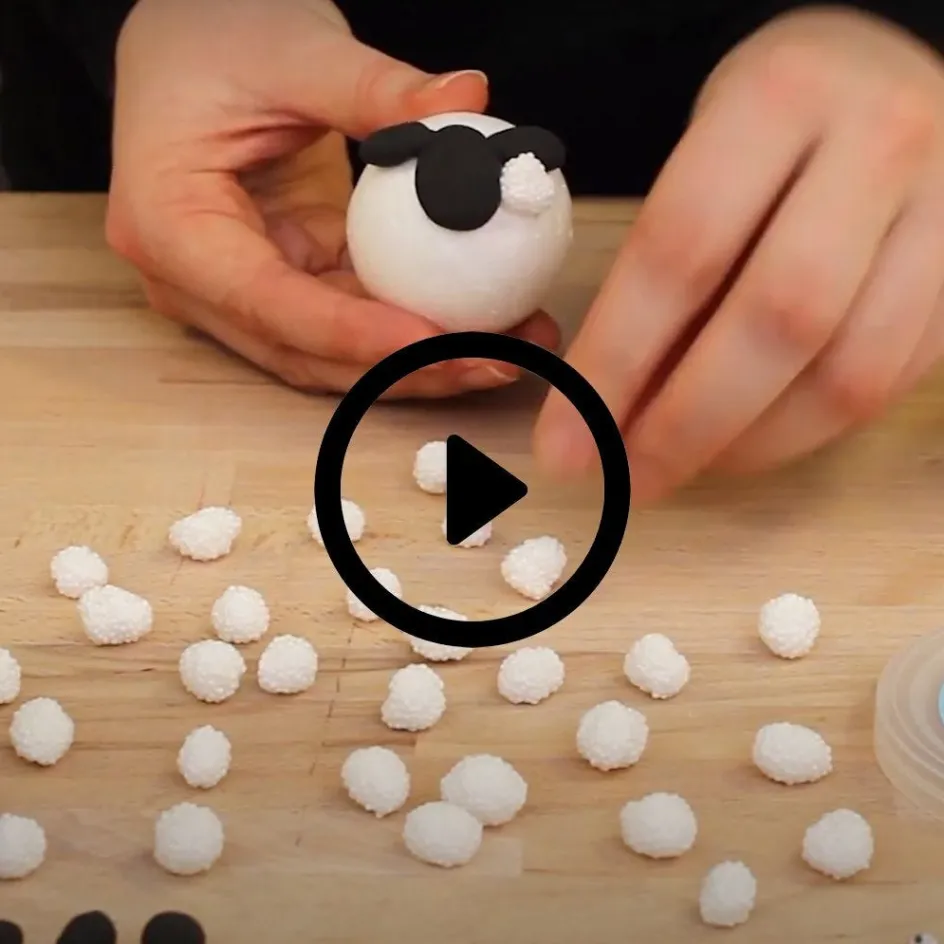 Shaun the Sheep Table display with material kits| Air Drying Clay And Modelling Compounds|Diy-Kits, Modelling And Casting